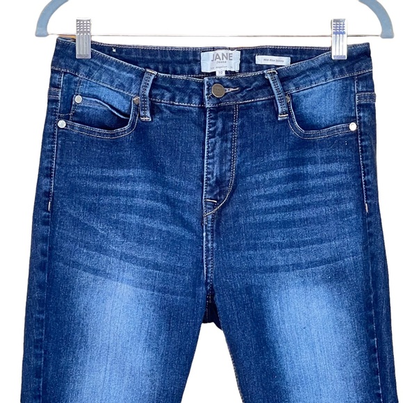 JANE Jeans Women’s Mid Rise Raw Hem Capri Length Jeans Size 10 - Picture 2 of 9